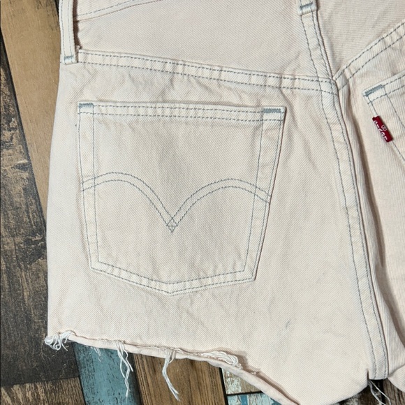 Levi's 501 button fly peach color Jean Shorts for Women - Picture 10 of 16